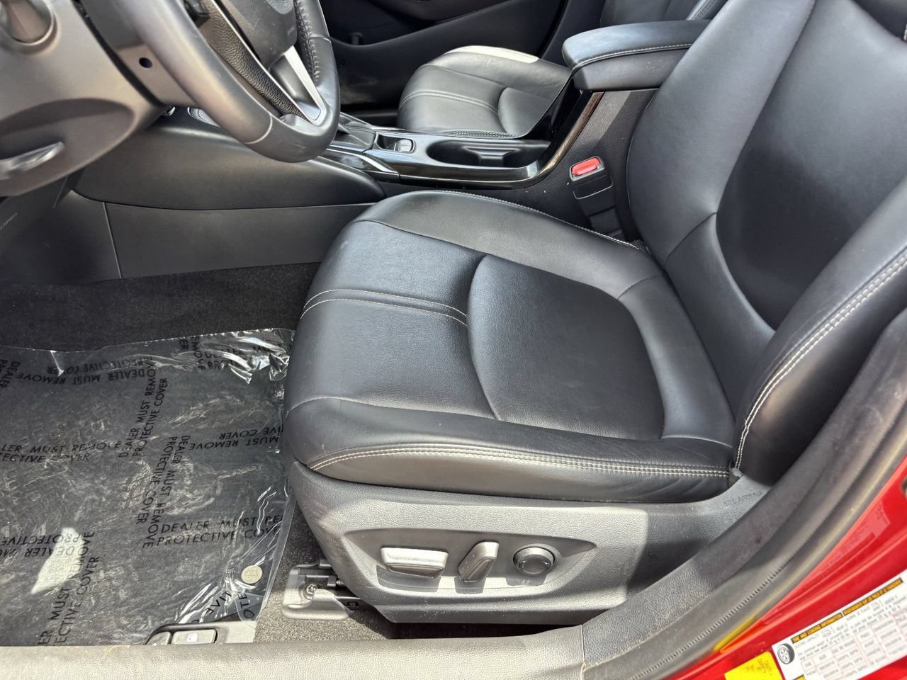 Used 2020 Toyota Corolla XLE w/ Carpet Mat Package (TMS) FWD image 19