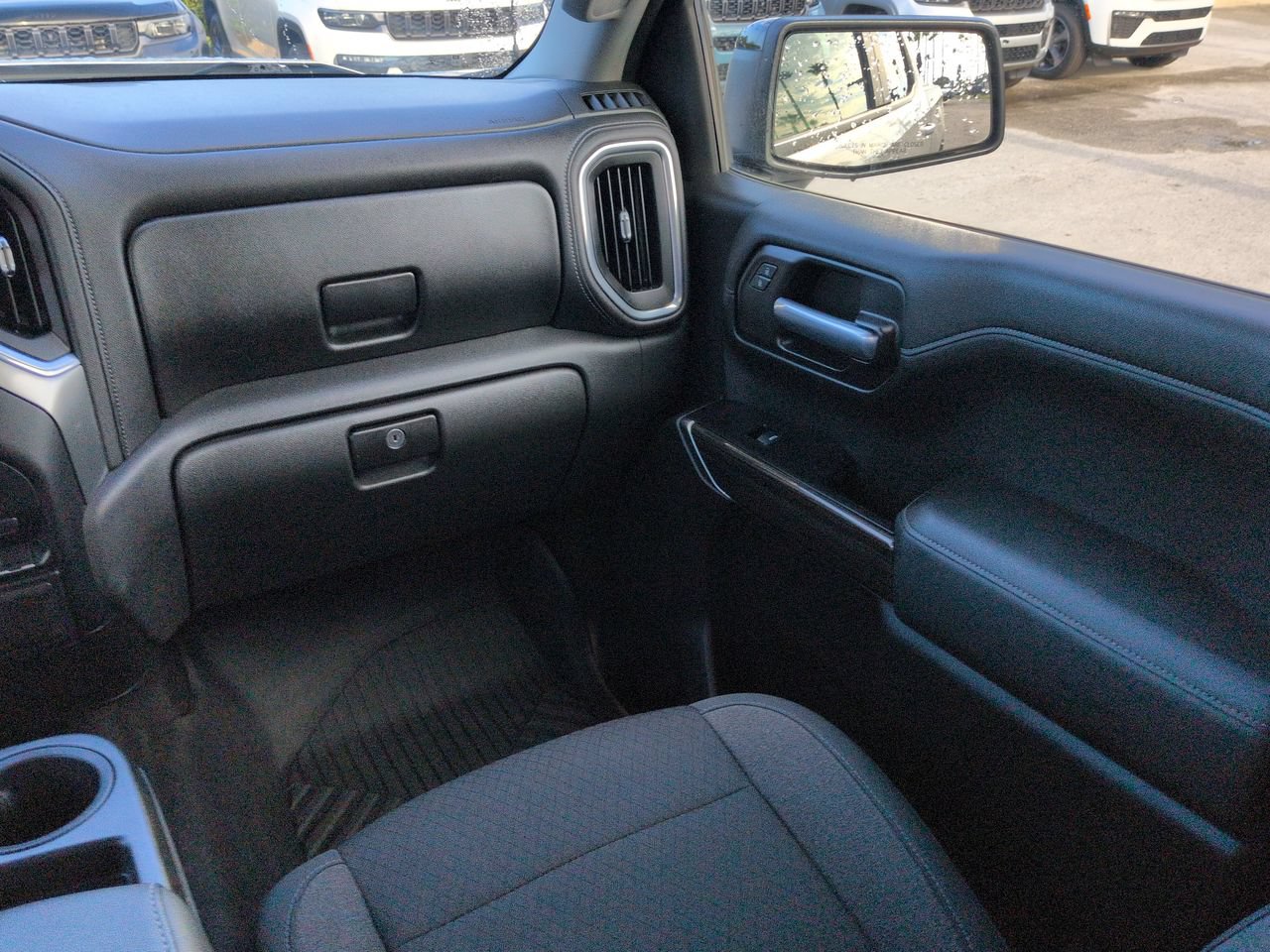 Used 2020 Chevrolet Silverado 1500 RST AWD/4WD image 17