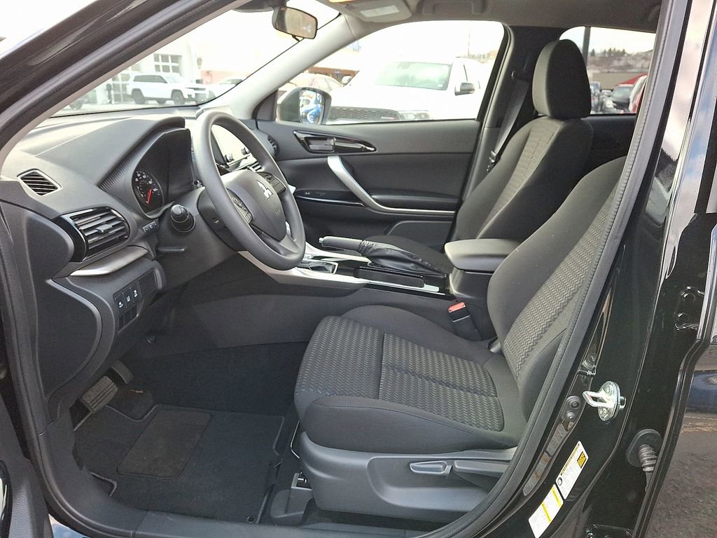 New 2026 Mitsubishi Eclipse Cross LE image 6