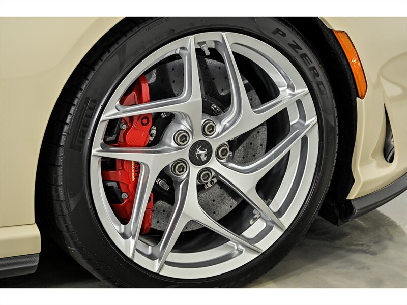 Used 2019 Ferrari 812 Superfast RWD image 14