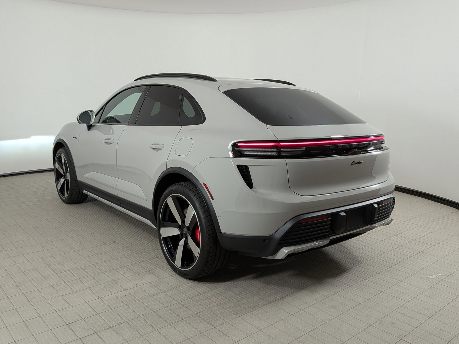 New 2026 Porsche Macan Turbo Electric AWD/4WD image 3