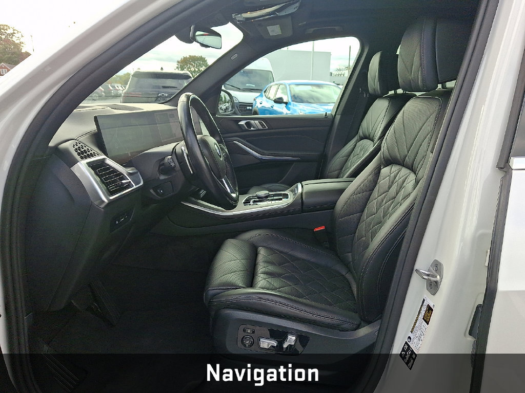 Used 2024 BMW X5 xDrive40i w/ Premium Package AWD/4WD image 16
