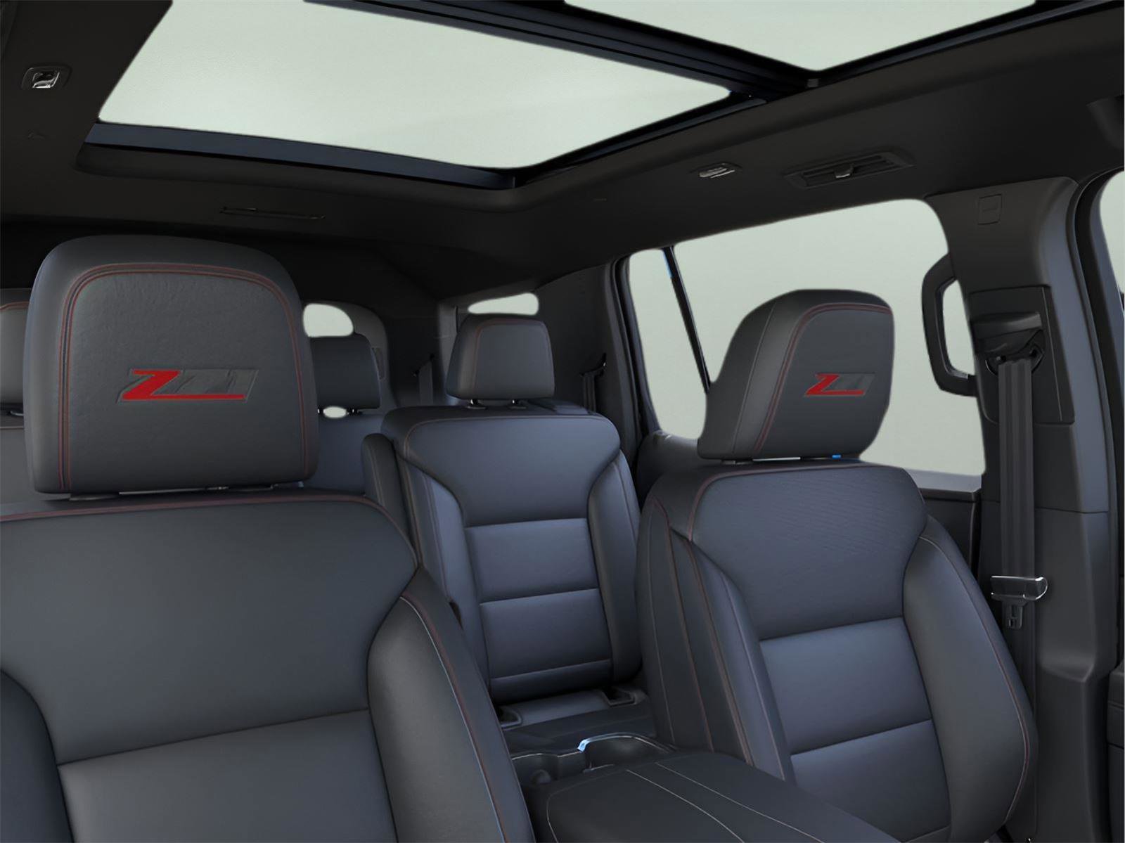 New 2026 Chevrolet Traverse Z71 w/ Enhanced Driving Package AWD/4WD image 24