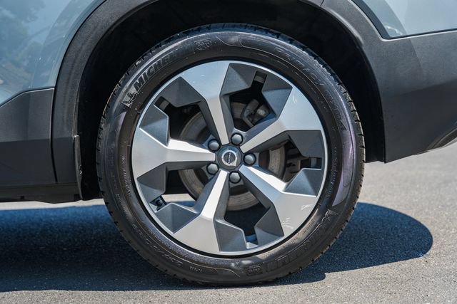 Certified 2023 Volvo XC40 B5 Plus w/ Climate Package AWD/4WD image 18