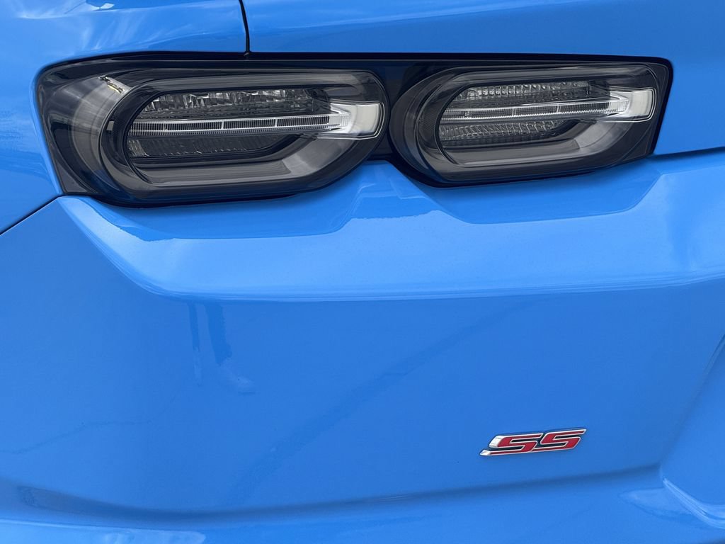 Used 2023 Chevrolet Camaro SS RWD image 10