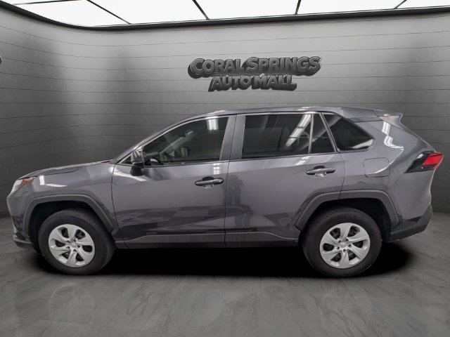 Used 2024 Toyota RAV4 LE FWD image 4