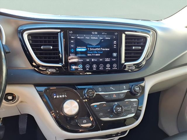 Used 2020 Chrysler Pacifica Touring-L Plus image 11
