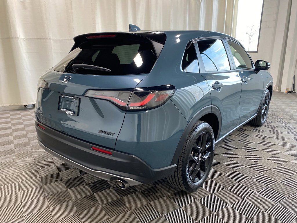 Used 2023 Honda HR-V Sport image 7