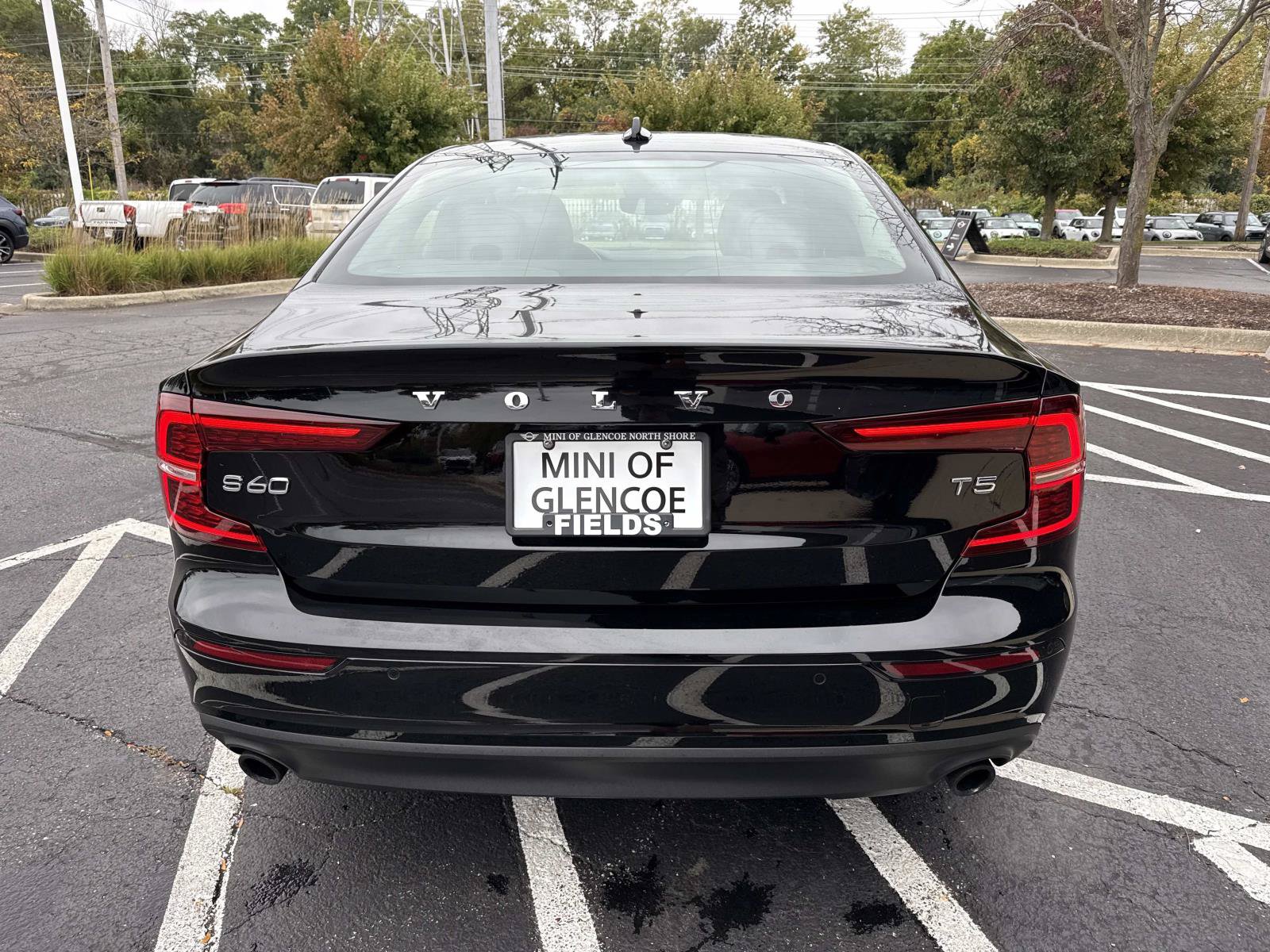 Used 2019 Volvo S60 T5 Momentum w/ Premium Package FWD image 7