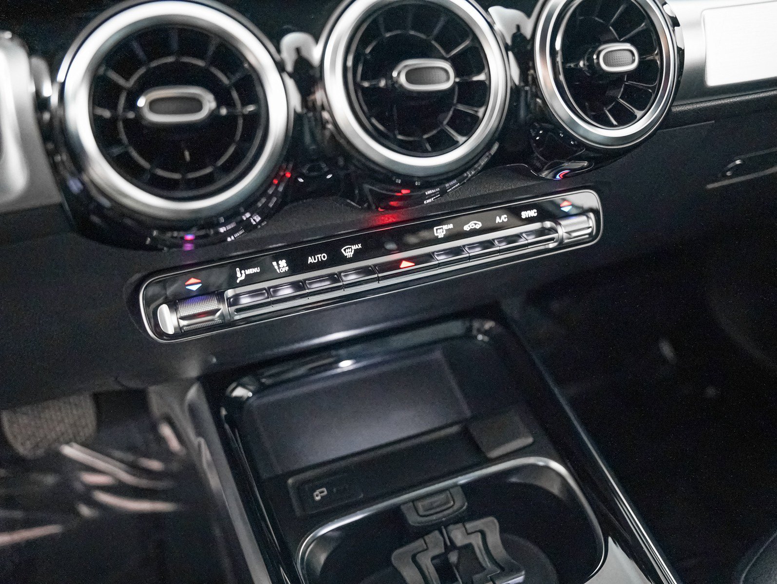 Certified 2022 Mercedes-Benz GLB 250 image 20
