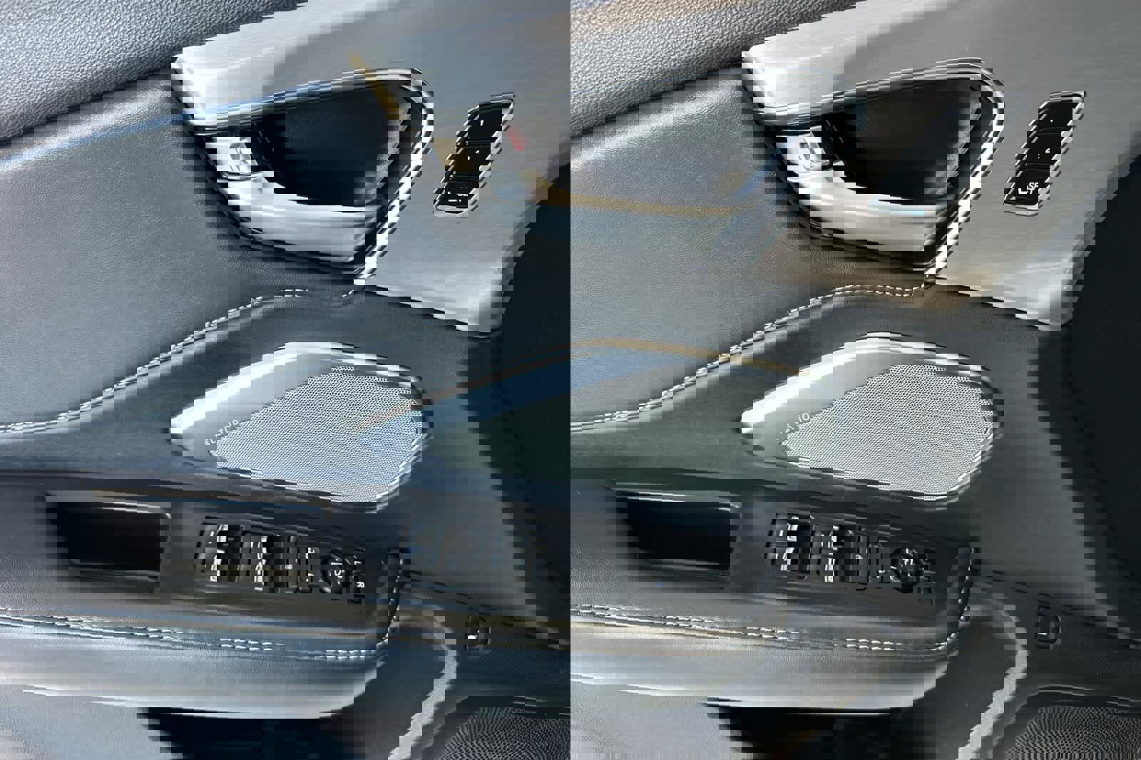 Used 2021 Acura RDX AWD w/ Technology Package image 12