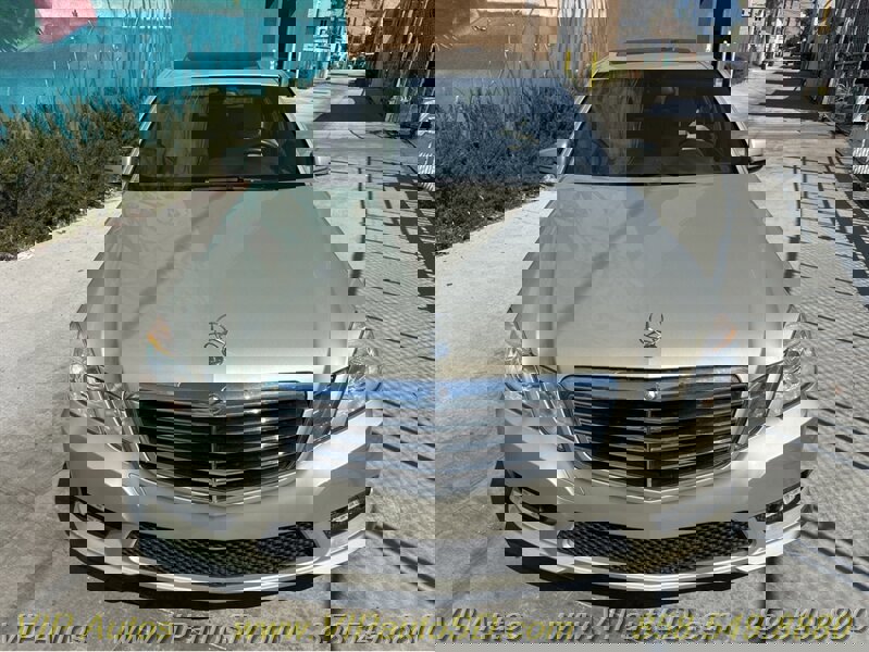 Used 2011 Mercedes-Benz E 350 Sedan image 2