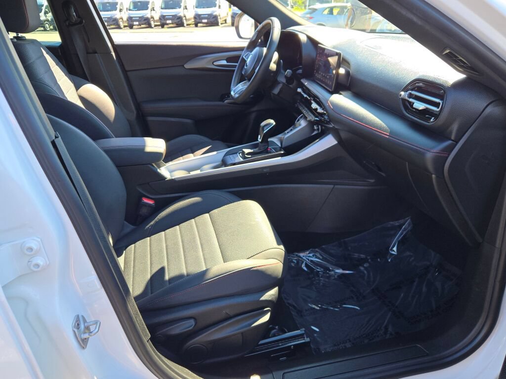 Used 2024 Dodge Hornet GT AWD/4WD image 7
