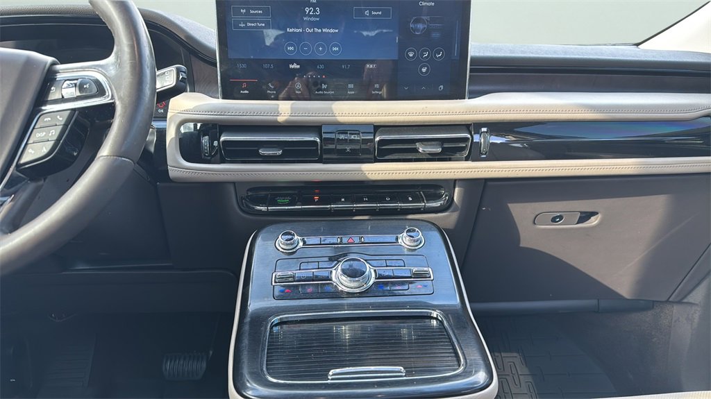 Used 2021 Lincoln Nautilus Reserve image 15