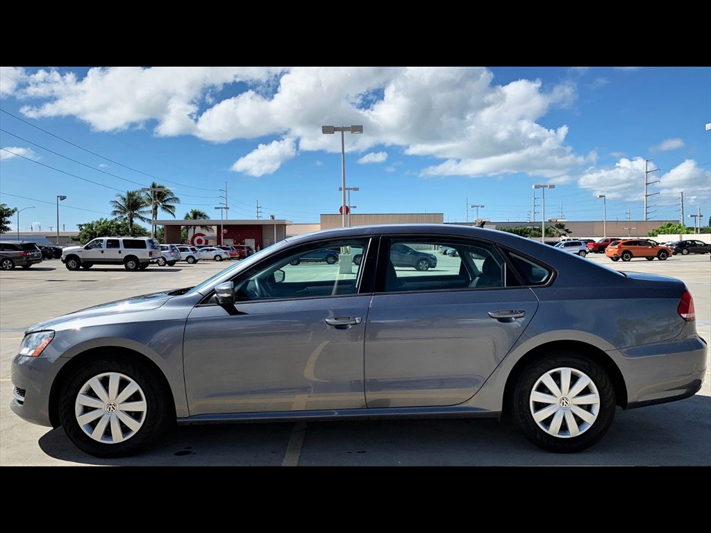 Used 2013 Volkswagen Passat 2.5 S FWD image 8
