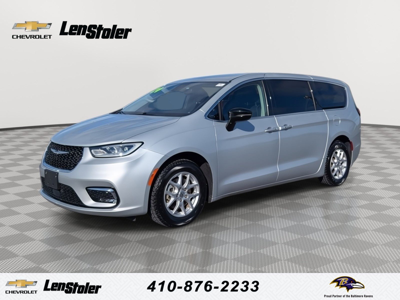 Used 2024 Chrysler Pacifica Touring-L