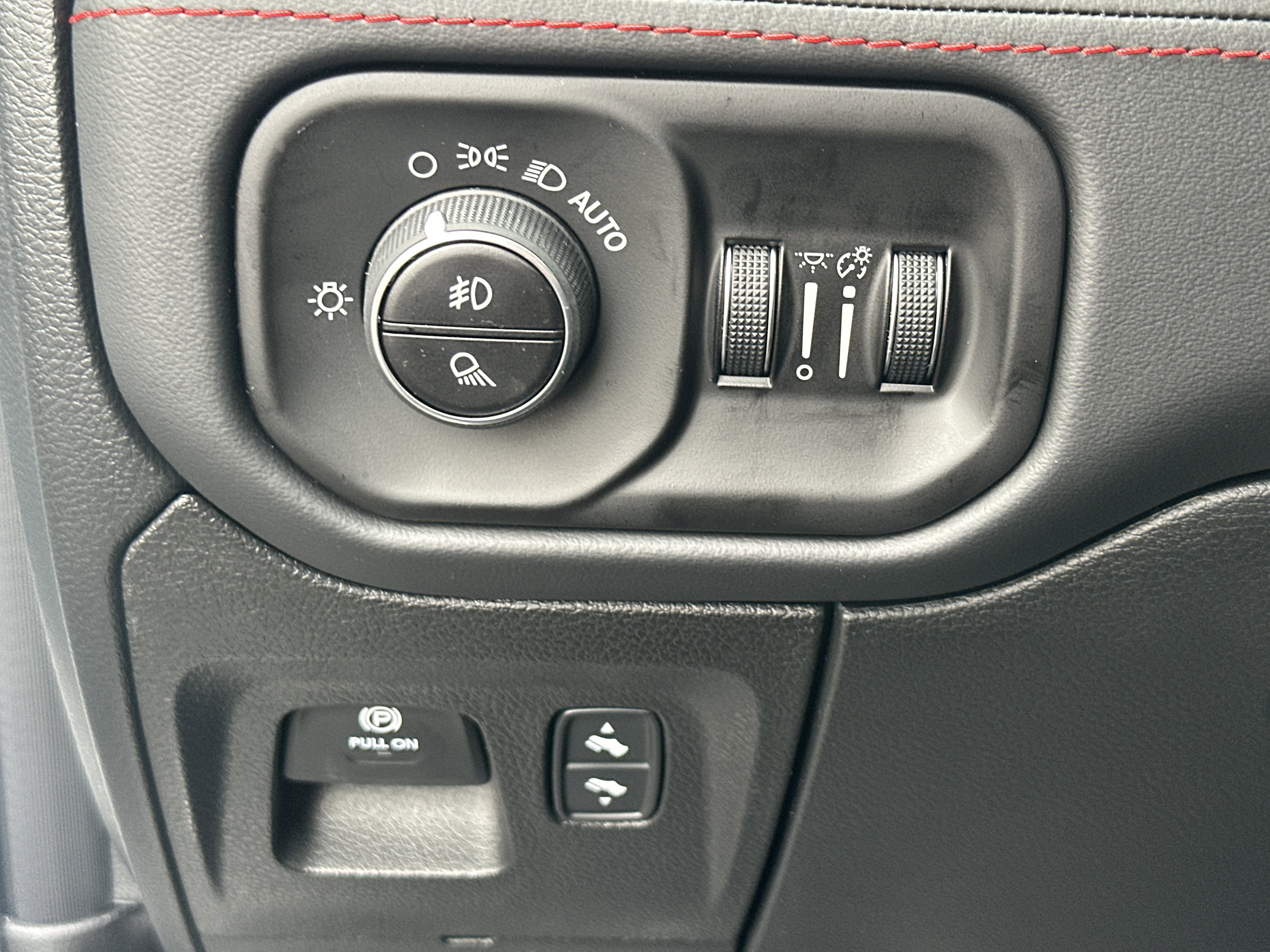 New 2026 RAM 1500 RHO image 13