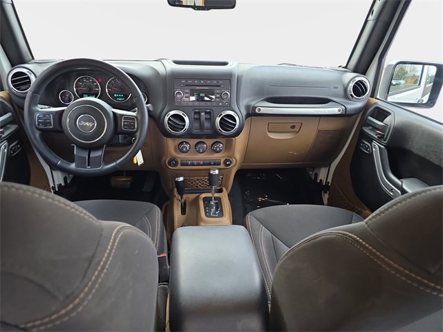 Used 2015 Jeep Wrangler Rubicon w/ Power Convenience Group image 10