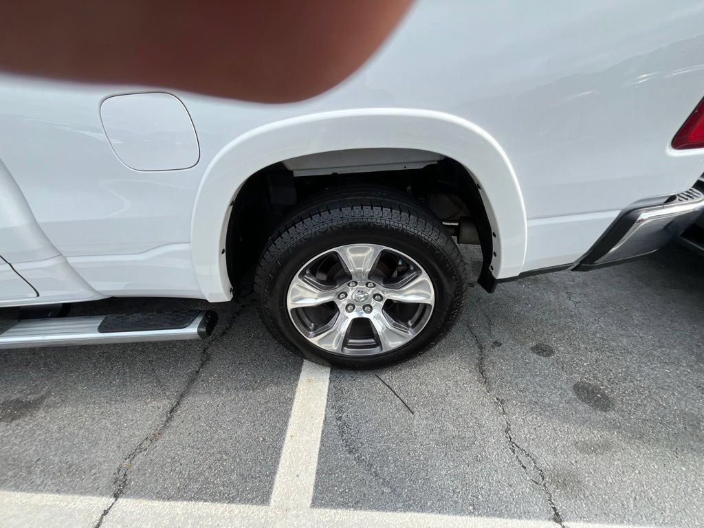 Used 2019 RAM 1500 Laramie AWD/4WD image 24