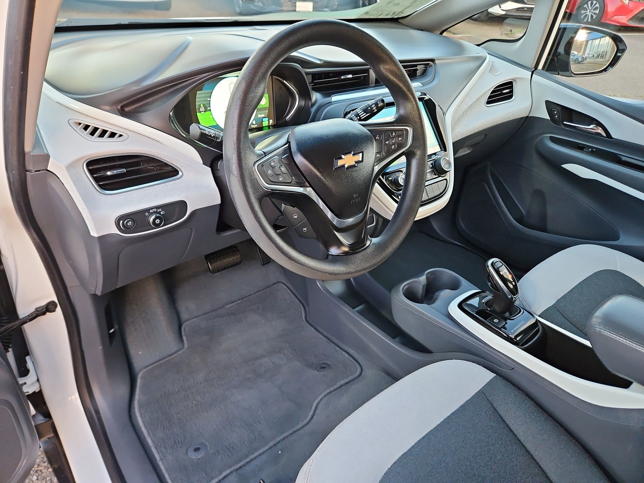 Used 2019 Chevrolet Bolt LT image 12