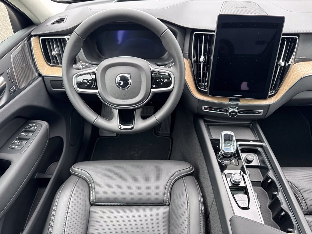 New 2026 Volvo XC60 T8 Ultra w/ Protection Package Premier AWD/4WD image 22