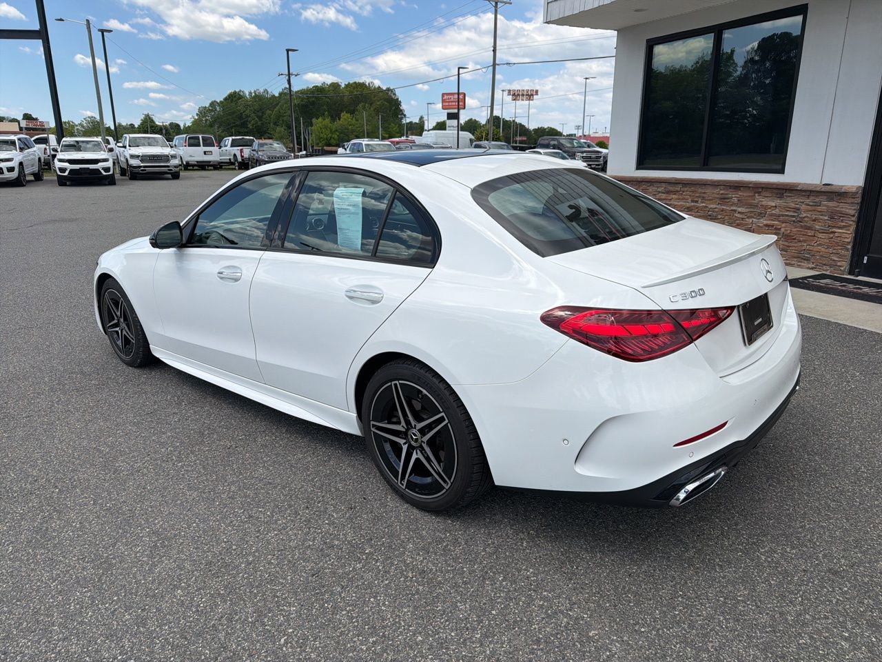 Used 2023 Mercedes-Benz C 300 4MATIC Sedan image 6