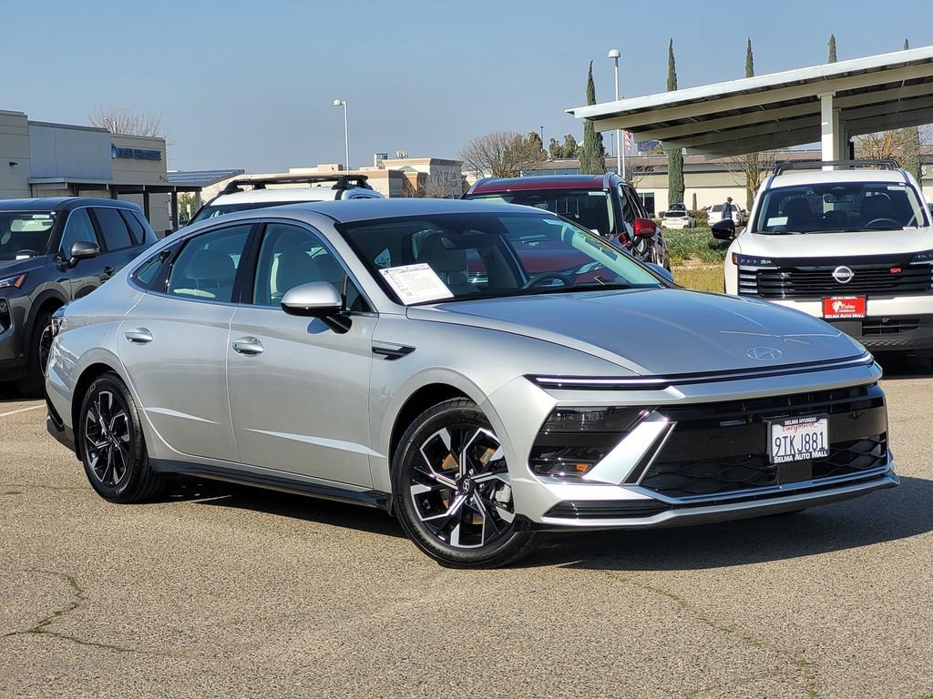 Used 2024 Hyundai Sonata SEL image 2