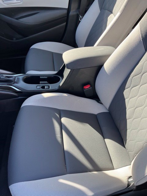 Used 2026 Toyota Corolla LE w/ Carpet Mat Package (TMS) FWD image 6