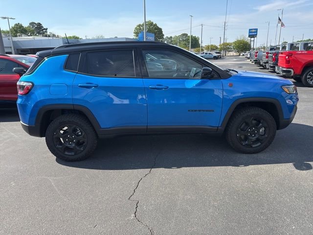 Used 2024 Jeep Compass Trailhawk w/ Trailhawk Convenience Group image 6
