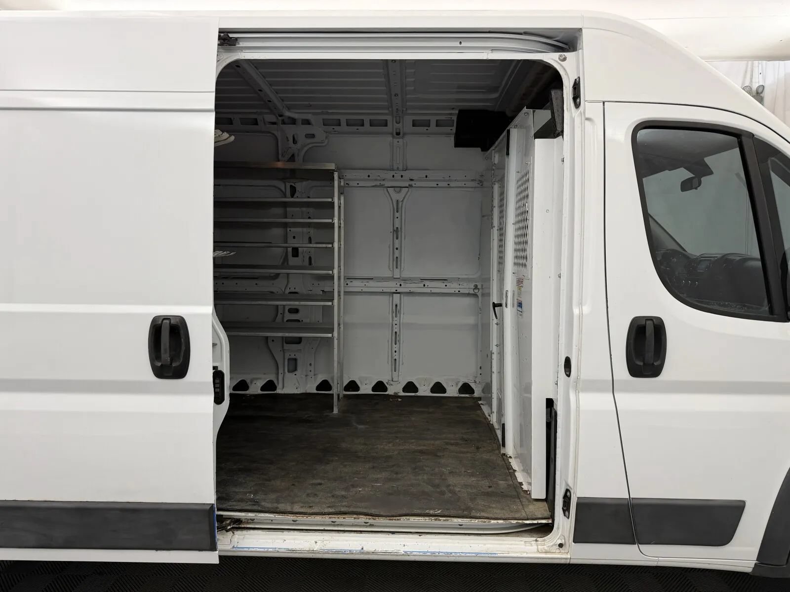 Used 2017 RAM ProMaster 2500 w/ Mopar Trailer Tow Group FWD image 10