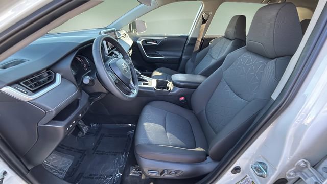 Used 2024 Toyota RAV4 XLE image 18