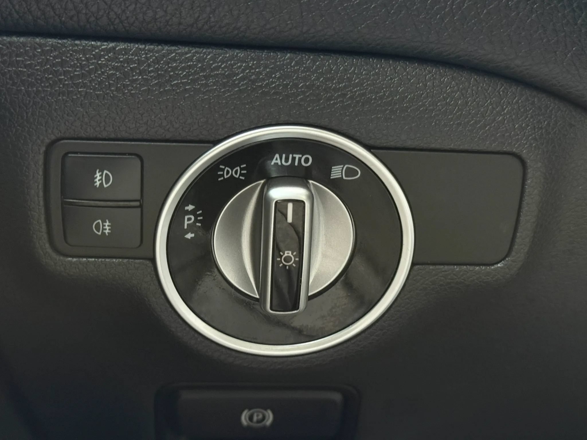 Used 2015 Mercedes-Benz GLA 250 image 31