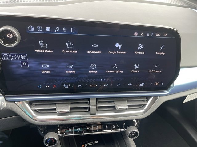 New 2026 Chevrolet Equinox EV LT image 17