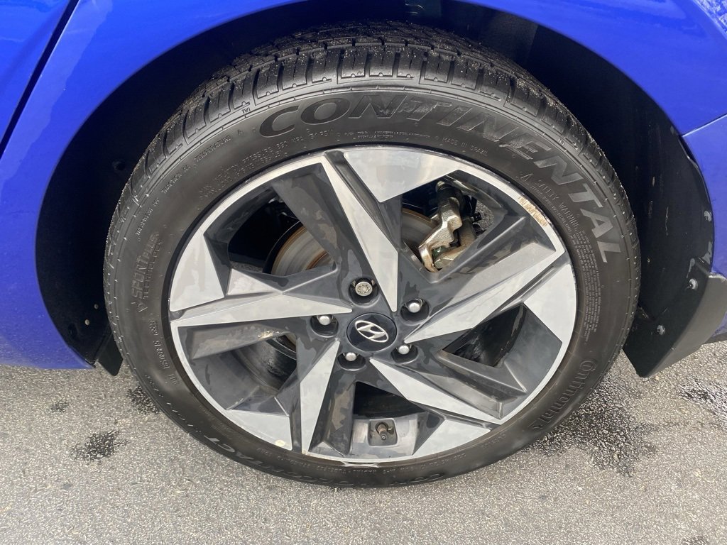 Used 2022 Hyundai Elantra Limited image 31