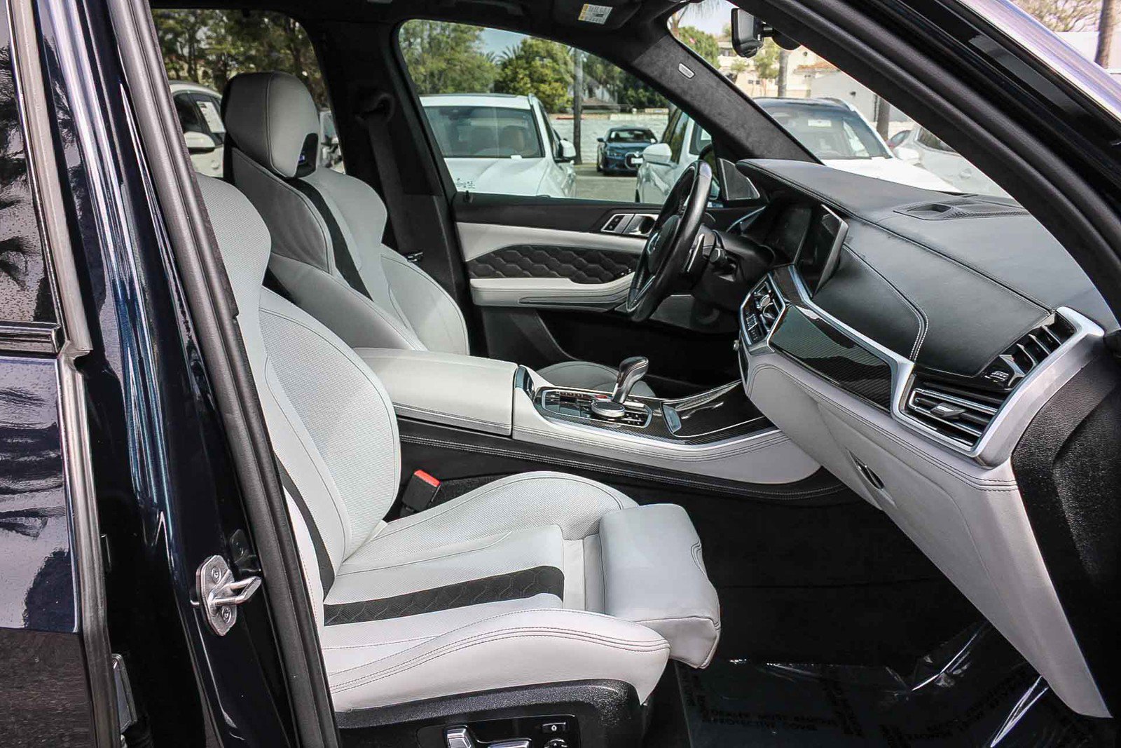 Used 2021 BMW X5 M w/ Executive Package image 16