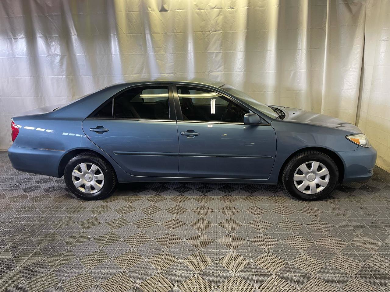 Used 2002 Toyota Camry LE FWD image 7