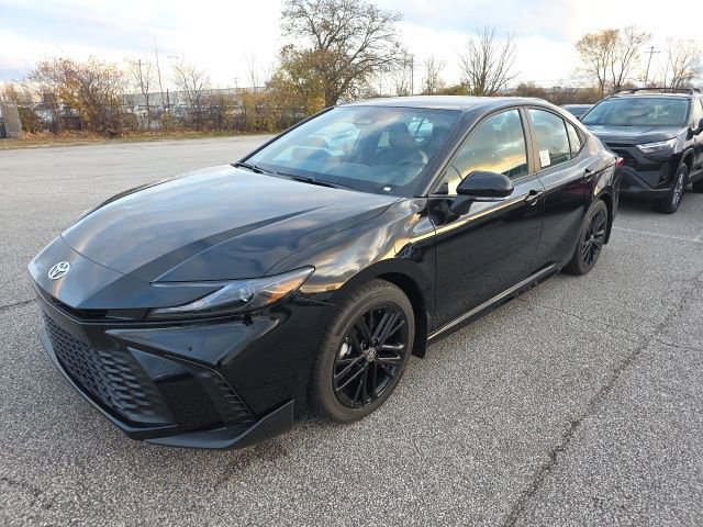 New 2026 Toyota Camry SE image 3