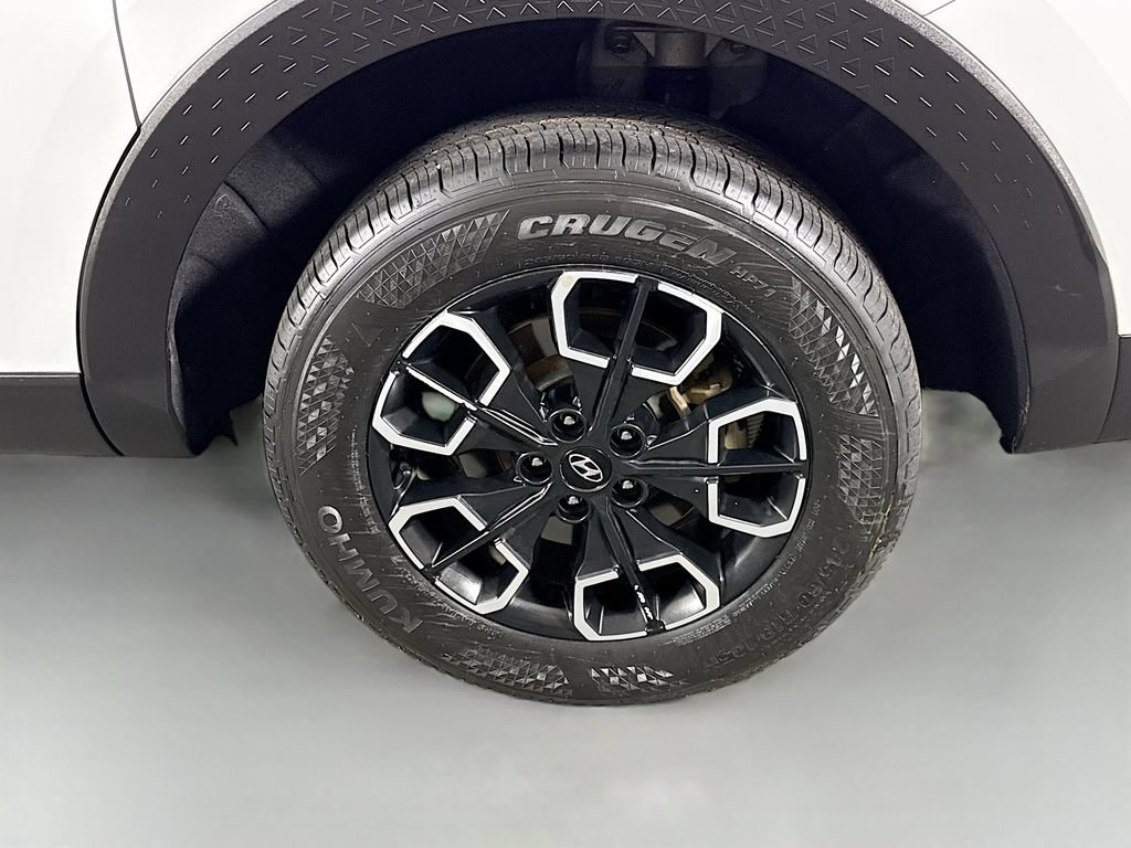 Certified 2022 Hyundai Santa Cruz SE w/ Cargo Package FWD image 32