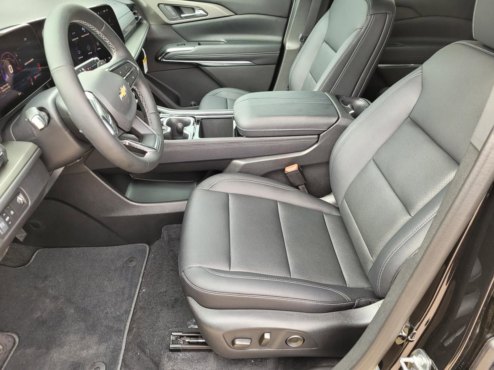 New 2026 Chevrolet Traverse LT w/ Driver Confidence Package FWD image 16