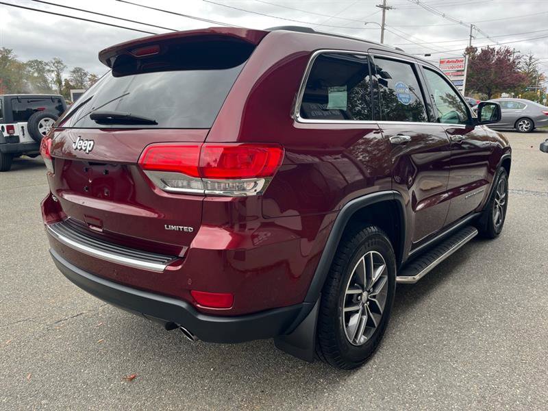 Used 2018 Jeep Grand Cherokee Limited image 3