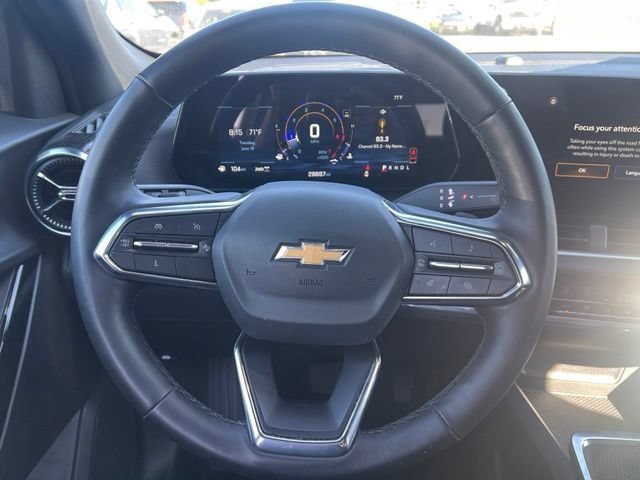 Used 2025 Chevrolet Equinox LT AWD/4WD image 11
