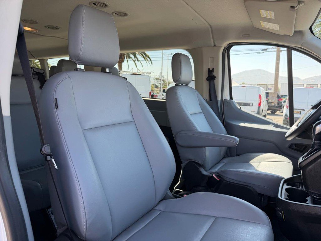 Used 2016 Ford Transit 350 XL image 22