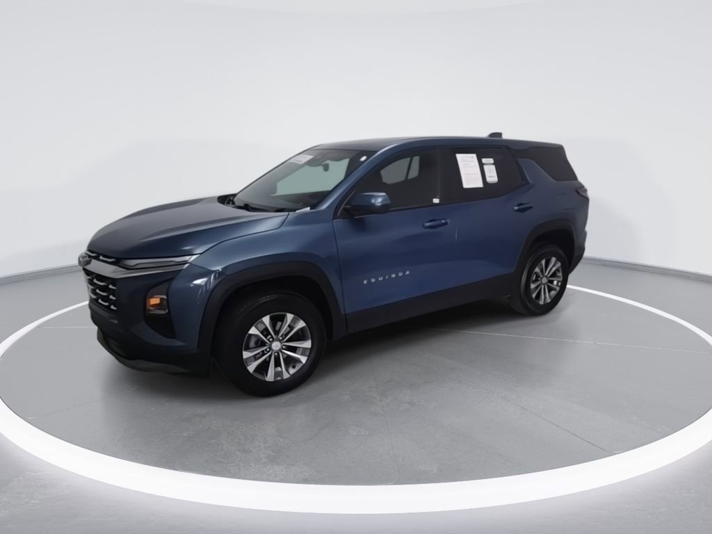Used 2026 Chevrolet Equinox LT AWD/4WD image 6