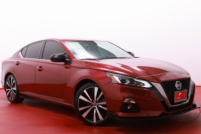Used 2019 Nissan Altima 2.5 SR w/ SR Premium Package