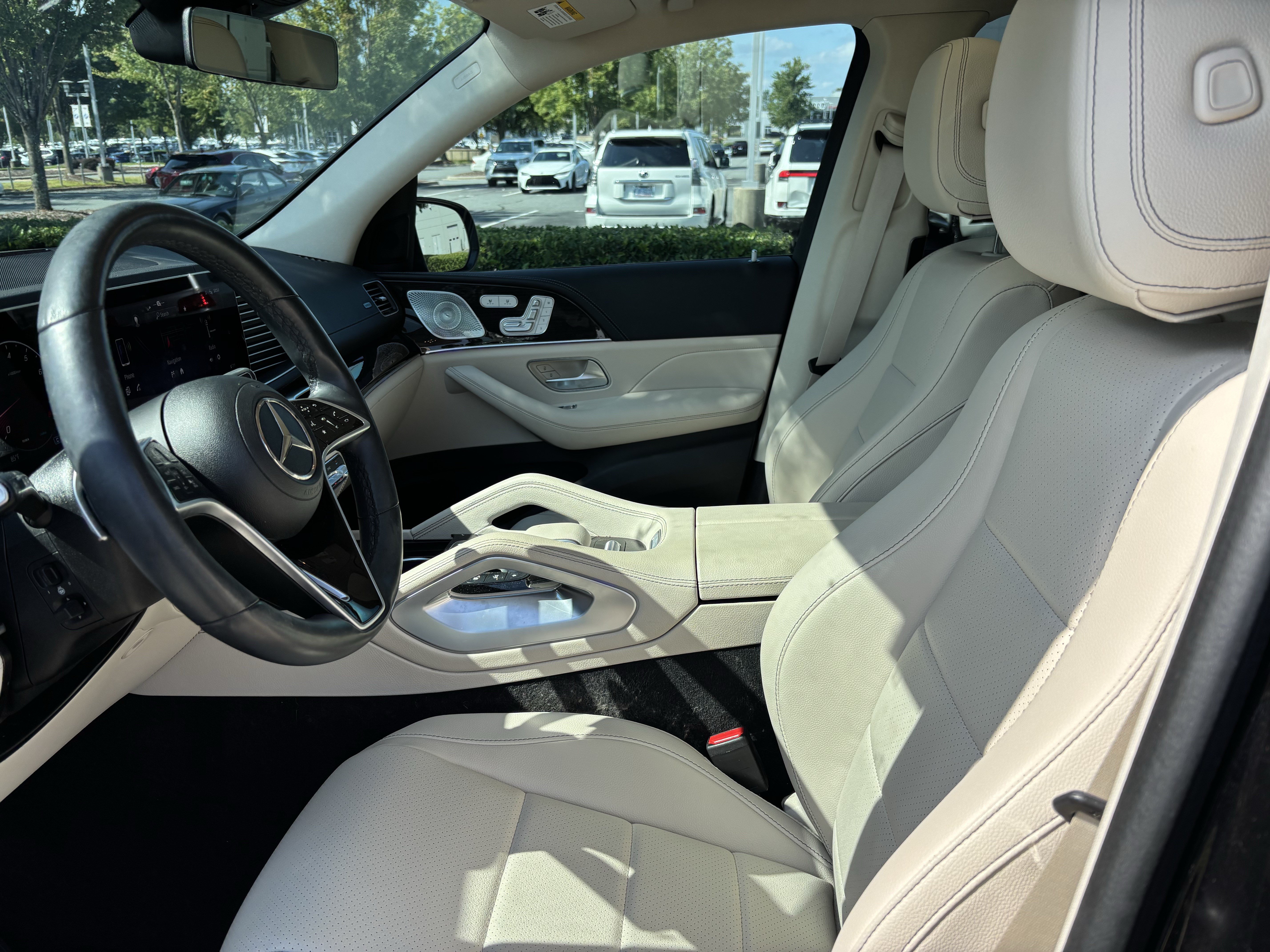 Used 2024 Mercedes-Benz GLS 450 4MATIC image 16