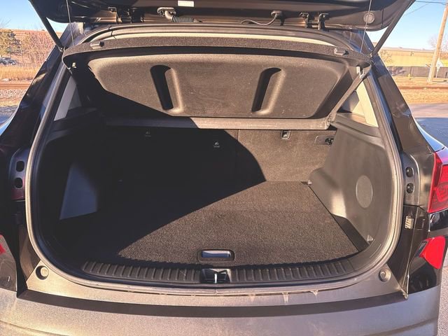 Used 2022 Kia Seltos SX w/ Sunroof Package image 27