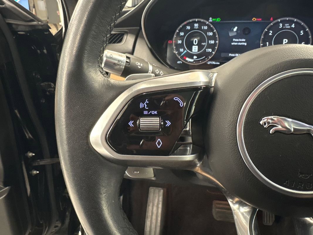 Used 2021 Jaguar E-PACE SE image 18