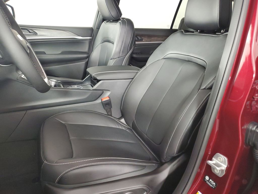 New 2026 Jeep Grand Cherokee L Limited AWD/4WD image 12