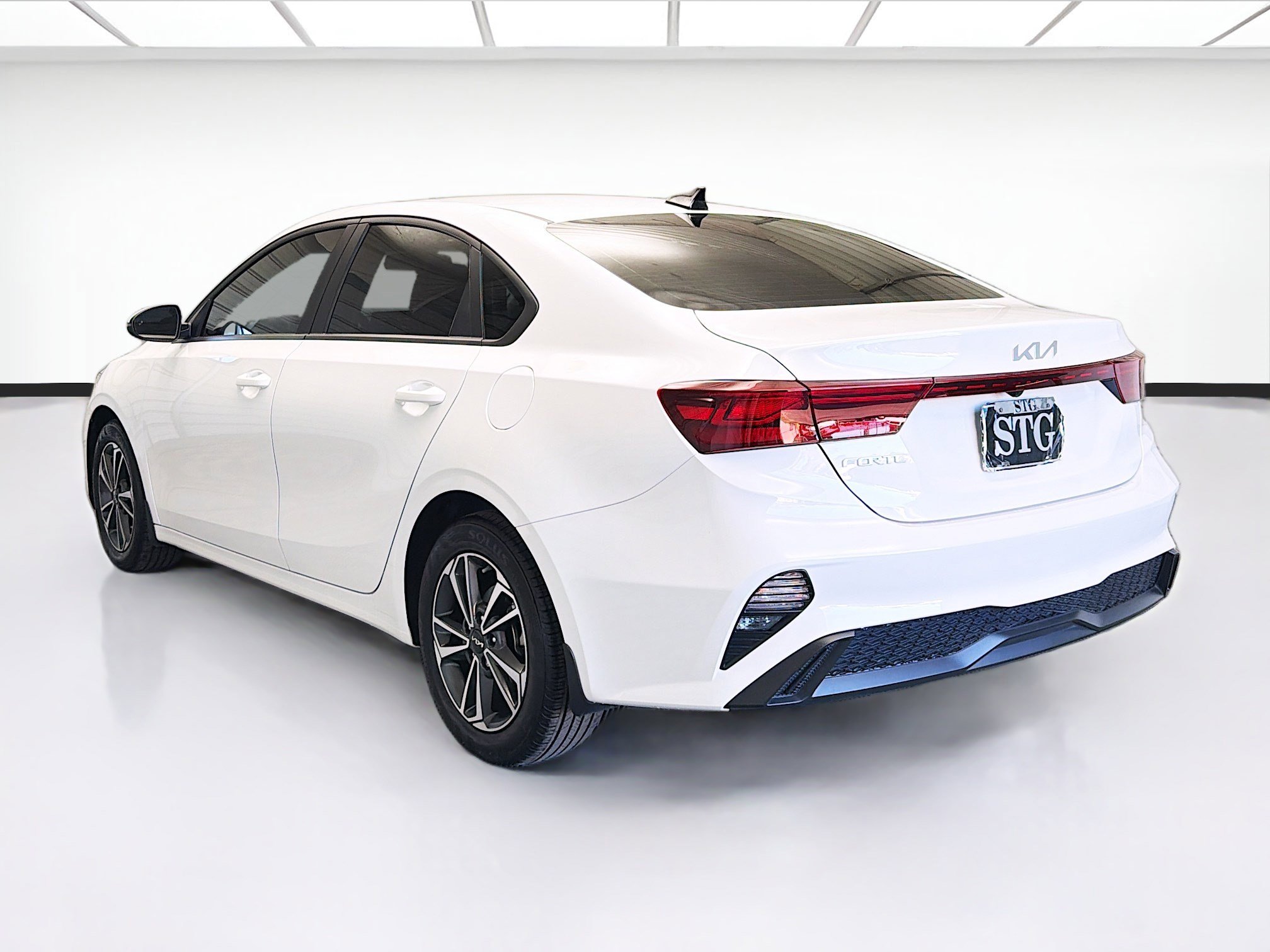 Used 2024 Kia Forte LXS w/ LXS Technology Package image 6