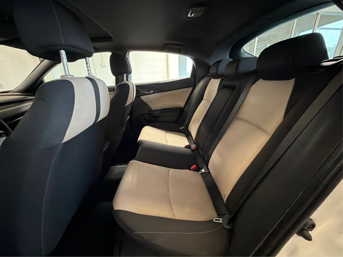 Used 2018 Honda Civic EX image 10
